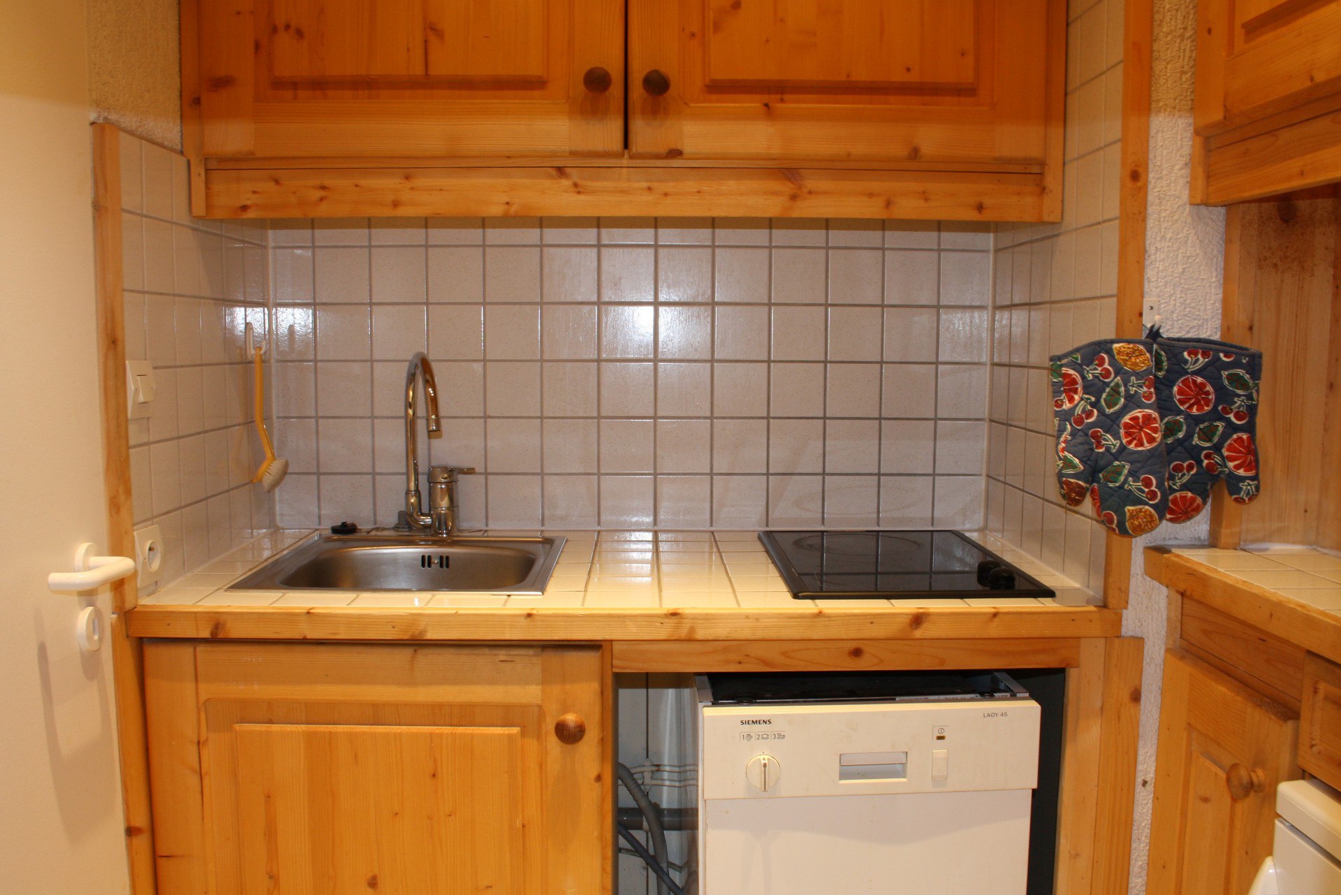 RBBROUGE931_6 Thumb
